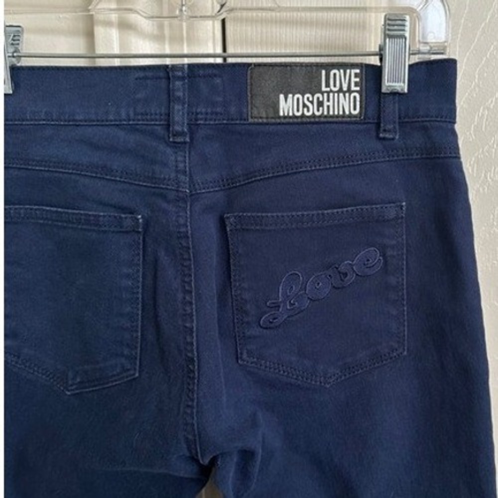 Love Moschino Navy Blue Straight Leg Jeans – High Rise – Size 28 - WQ 281 01